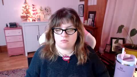 Morgan Lafeuille online show from December 2024 12:02:02 AM