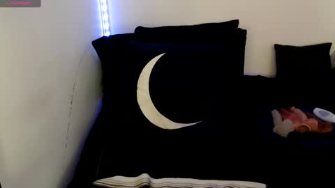 Snapshot of bigtittedtattedlesbian chatting on September 2025 08:34:02 PM Nichole lights online show from September 2025 08:34:02 PM