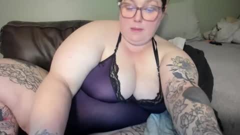Snapshot of bigtittybbw chatting on January 2025 12:52:02 AM bigtittybbw online show from January 2025 12:52:02 AM
