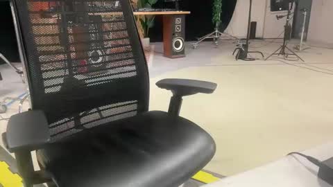 Big White Cock Worship online show from June 2026 10:32:01 PM