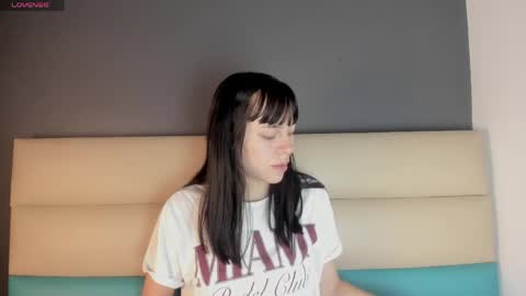 bilie__eilish online show from April 2026 12:17:02 PM