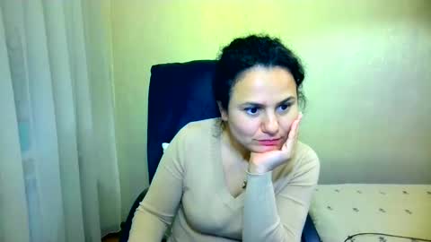 Snapshot of bililay chatting on May 2026 12:06:02 AM DOM NIKA online show from May 2026 12:06:02 AM