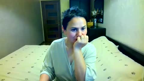 Snapshot of bililay chatting on May 2026 09:31:01 PM DOM NIKA online show from May 2026 09:31:01 PM