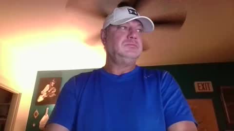Snapshot of billjames55 chatting on April 2026 09:23:02 AM billjames55 online show from April 2026 09:23:02 AM