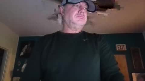 Snapshot of billjames55 chatting on April 2026 02:31:01 AM billjames55 online show from April 2026 02:31:01 AM