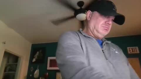 Snapshot of billjames55 chatting on April 2026 02:33:01 PM billjames55 online show from April 2026 02:33:01 PM