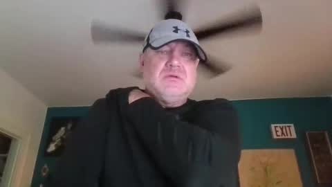 Snapshot of billjames55 chatting on April 2026 05:30:01 PM billjames55 online show from April 2026 05:30:01 PM