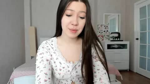 bina_mima online show from April 2026 09:35:02 AM