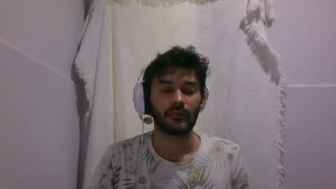 binhodm1 online show from December 2024 07:54:01 AM