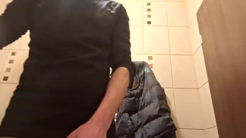 Snapshot of bisexdadd chatting on December 2024 04:06:01 PM bisexdadd online show from December 2024 04:06:01 PM