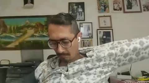 Snapshot of bisexmangenx chatting on October 2025 02:18:02 PM Manu O online show from October 2025 02:18:02 PM