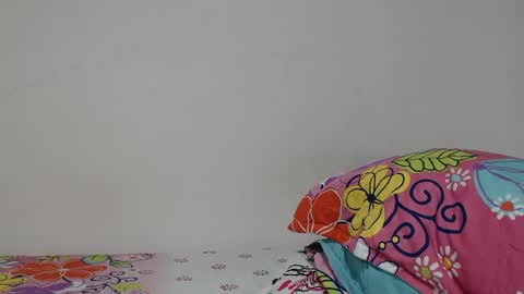 I am everything. Your highness queen  goddess mistress god daddy mommy boss master.  you will address me as such online show from January 2026 07:17:02 PM