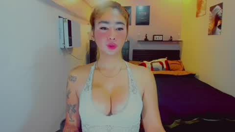 Snapshot of bitchcommanderstella chatting on April 2026 06:16:02 PM 3 online show from April 2026 06:16:02 PM