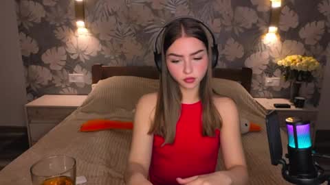 Snapshot of bitter__peach chatting on May 2026 06:38:01 PM Margo online show from May 2026 06:38:01 PM