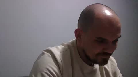 George  Maria online show from April 2026 08:32:02 PM