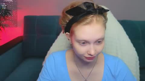 Julia online show from October 2025 02:48:02 AM