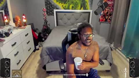 Plant Base Streamers From Pennsylvania online show from January 2025 11:17:01 PM