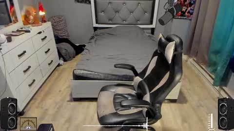 Plant Base Streamers From Pennsylvania online show from February 2025 10:06:02 PM