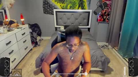 Plant Base Streamers From Pennsylvania online show from March 2025 11:28:02 PM