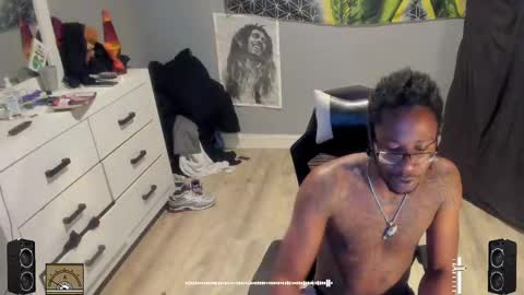 Plant Base Streamers From Pennsylvania online show from September 2025 11:10:01 PM