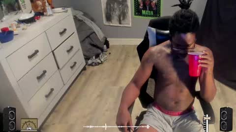 Plant Base Streamers From Pennsylvania online show from October 2025 09:47:01 PM