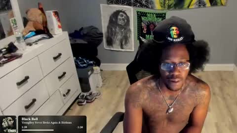 Plant Base Streamers From Pennsylvania online show from November 2025 11:37:02 PM