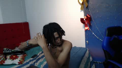 Snapshot of black_dreadlocks chatting on December 2024 04:37:01 PM Black online show from December 2024 04:37:01 PM