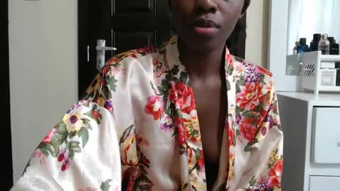 Snapshot of black_ghodess chatting on March 2025 03:43:02 AM black ghodess online show from March 2025 03:43:02 AM