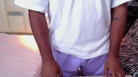 black_king_241 online show from January 2025 08:32:01 PM