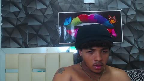 black_king_241 online show from February 2025 05:49:02 PM