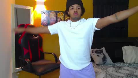 black_king_241 online show from February 2025 03:18:02 PM