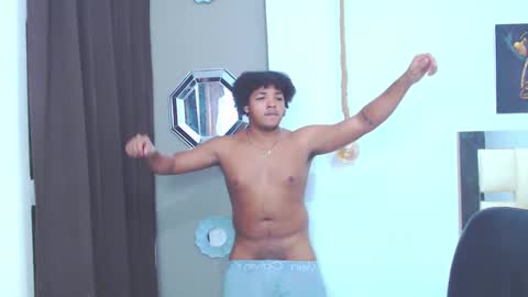 black_king_241 online show from March 2025 05:54:01 AM