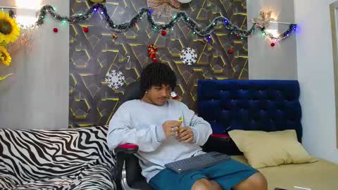 black_king_241 online show from November 2025 02:34:02 AM