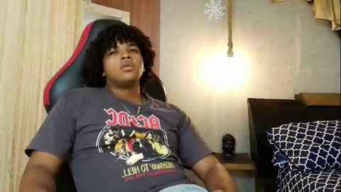 black_king_241 online show from February 2026 03:07:01 AM