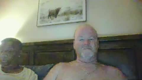 Snapshot of black_n_white4 chatting on February 2025 10:32:02 AM black_n_white4 online show from February 2025 10:32:02 AM