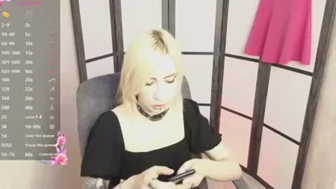 Snapshot of black_orchides chatting on June 2026 08:17:02 AM Emily online show from June 2026 08:17:02 AM