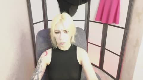 Snapshot of black_orchides chatting on July 2026 08:16:02 AM Emily online show from July 2026 08:16:02 AM