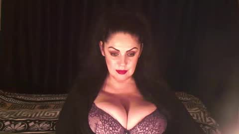 Sarah online show from February 2025 04:01:01 AM