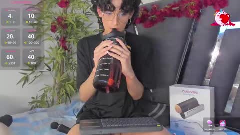 Snapshot of black_rose02 chatting on February 2025 05:42:02 PM B L A C K R O S E online show from February 2025 05:42:02 PM