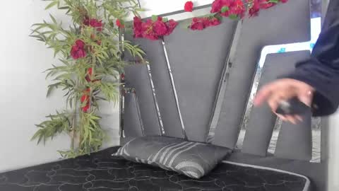 Snapshot of black_rose02 chatting on March 2025 11:29:02 AM B L A C K R O S E online show from March 2025 11:29:02 AM