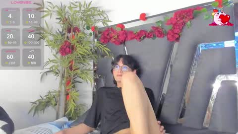 Snapshot of black_rose02 chatting on March 2025 05:49:02 PM B L A C K R O S E online show from March 2025 05:49:02 PM