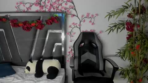 Snapshot of black_rose02 chatting on September 2025 11:33:01 AM B L A C K R O S E online show from September 2025 11:33:01 AM