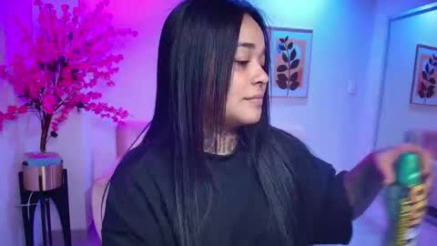 Rousse  online show from December 2025 03:58:02 AM