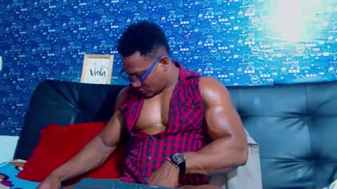 duglas online show from October 2025 04:58:01 PM