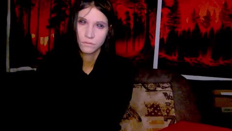 Kristin online show from December 2025 12:32:01 PM