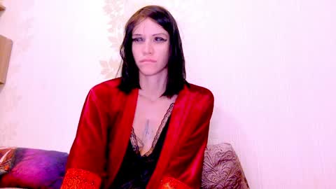 Kristin online show from April 2026 07:08:01 PM