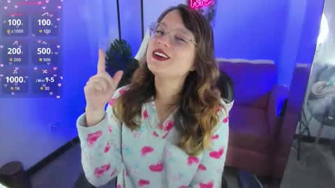 Snapshot of blackberry_s chatting on October 2025 12:17:01 PM Sophie online show from October 2025 12:17:01 PM