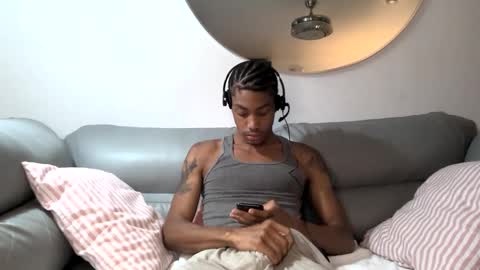 BlackBullTitus online show from October 2025 02:21:02 AM