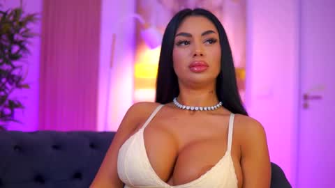 Clover online show from April 2026 09:39:33 PM