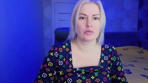 Snapshot of blackeyes11 chatting on May 2026 02:06:02 AM blackeyes11 online show from May 2026 02:06:02 AM